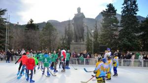 Хокейният мач във Врац