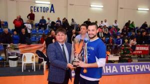 турнир по футбол