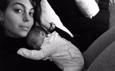 Малката Алана разчувства гаджето на Роналдо