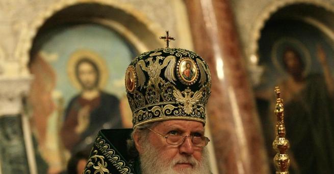Здравословното състояние на патриарх Неофит се подобрява и той е