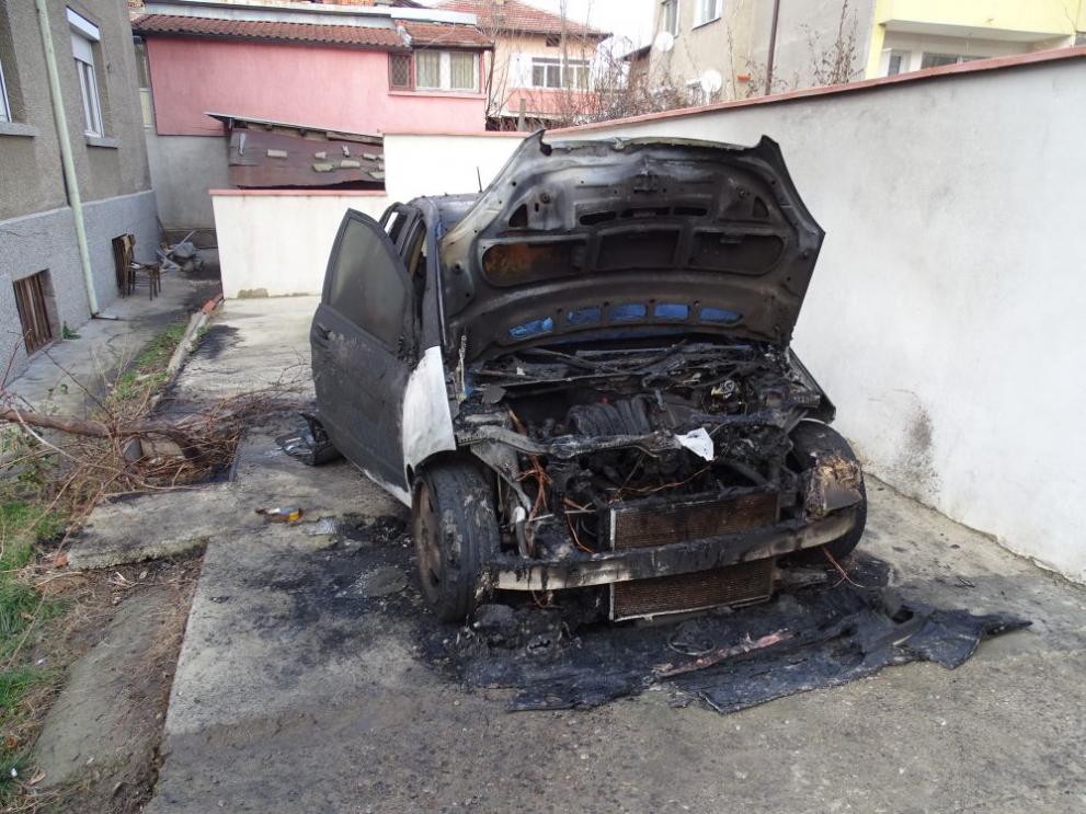 изгорял автомобил