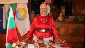 Калина Михайлова носии Шуменци