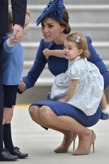 Когато си Кейт Мидълтън и те снимат неочаквано - най-забавните снимки на херцогинята - снимка 7