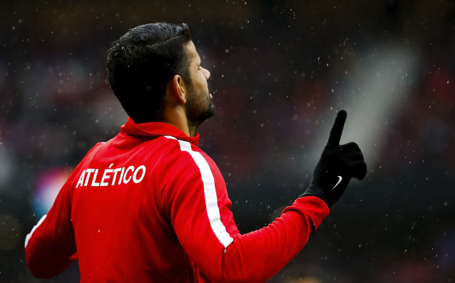 Нападателят на Атлетико Мадрид Диего Коста получи разтежение и ще