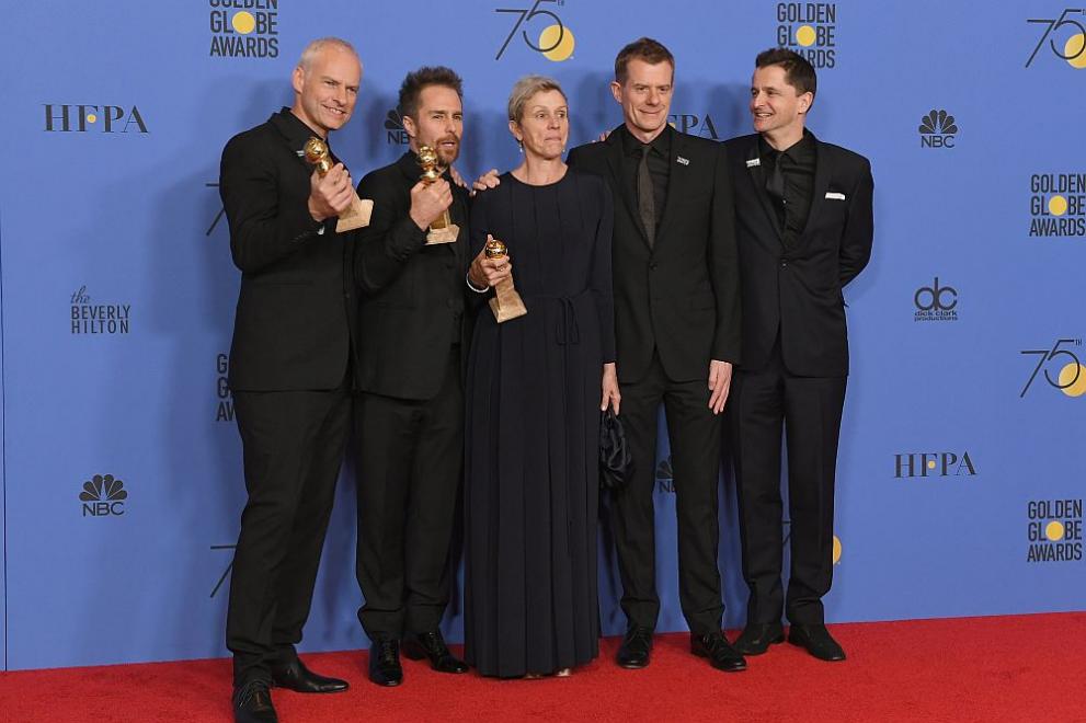 С престижната американска награда за кино и телевизия Златен глобус бе отличен филмът Три билборда извън града