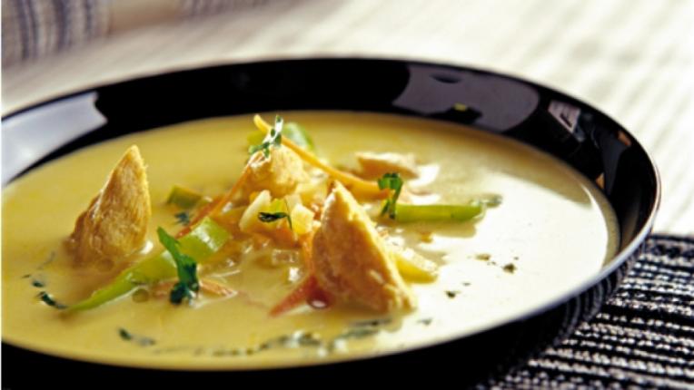  Рецепти за вкусни топли супи по случай месеца на супата 