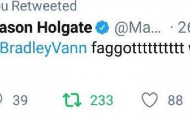 Въпросните туитове на Мейсън Холгейт
