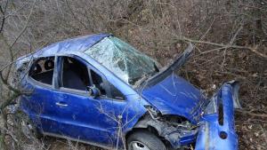 Младежи излетяха в дере край Благоевград