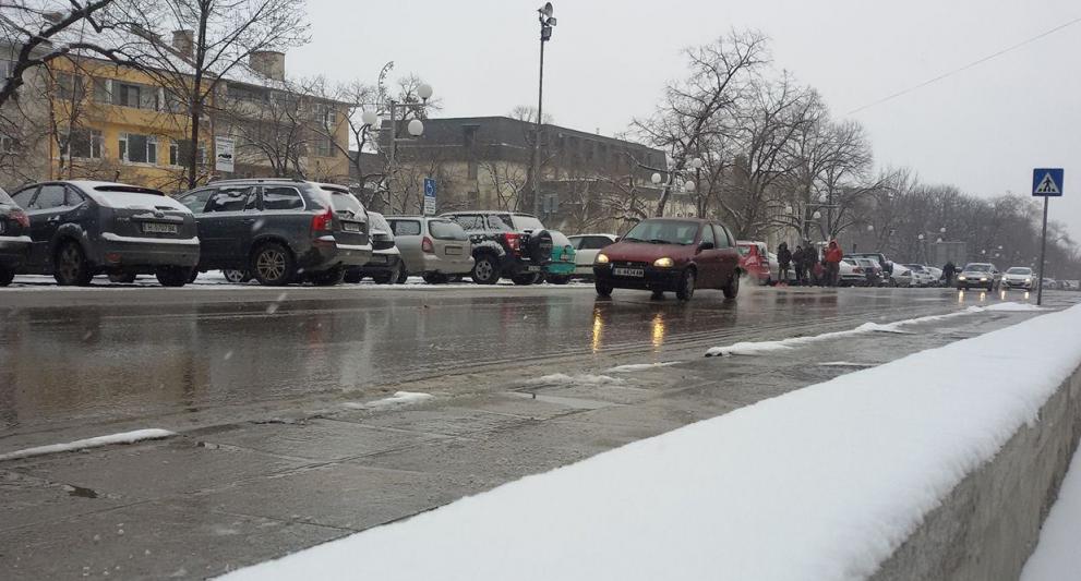 Според снегопочситващите фирми - е имало подценяване на ситуацията