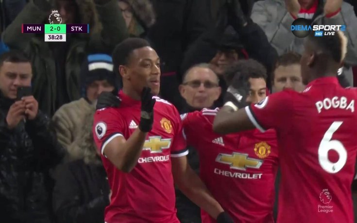 Извънземните изпълнения в Премиършип нямат край