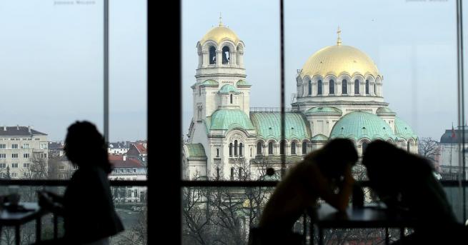 Историите на съвременна София събират във фотоизложба на градината на