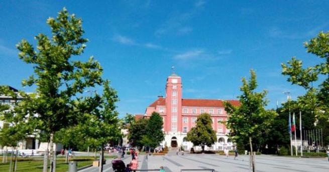 Тържественият ритуал по случай Трети март в Плевен започна с