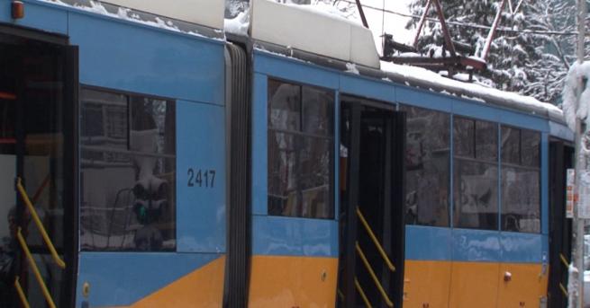 Трамвай блъсна жена в района на Пирогов. Инцидентът е станал