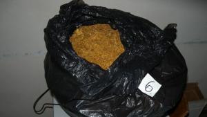 Хванаха 440 кг тютюн без бандерол