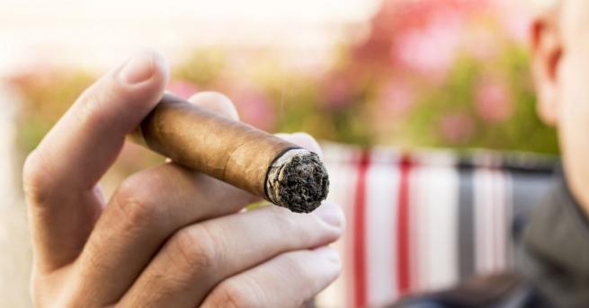 Пура която останала недопушена от бившия британски премиер Уинстън Чърчъл