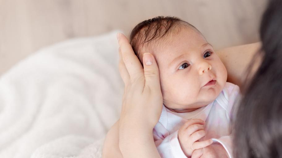 9 признака, че нещо не е наред с очите на бебето