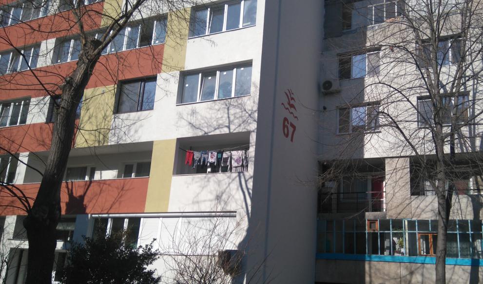 Трагедията се разиграла към 08.30 часа тази сутрин в блок 67 в комплекс "Братя Миладинови".