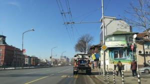 В София метат и мият улиците извънредно заради мръсния въздух