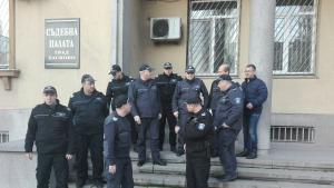 съдебни полицаи на протест в Хасково
