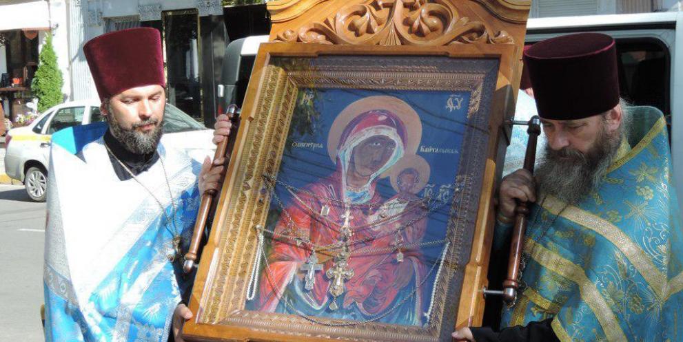 Чудотворната икона на Света Богородица Одигитрия Байталска
