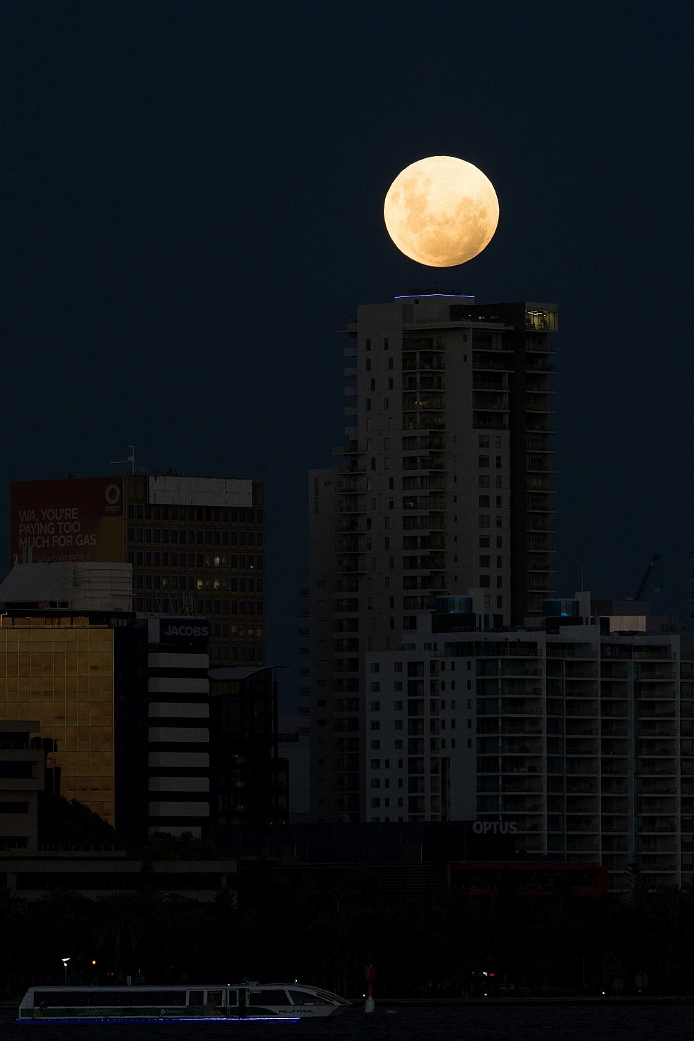 Супер синя кървава Луна - Австралия