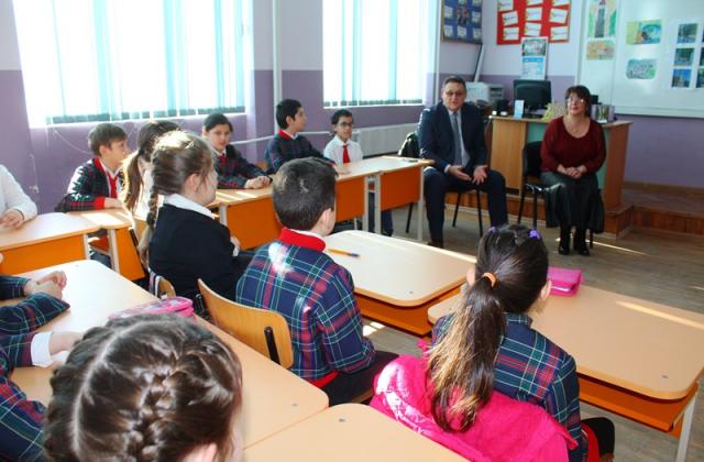 Четвъртокласници от СУ "Сава Доброплодни" в Шумен поканиха кмета Любомир Христов на среща