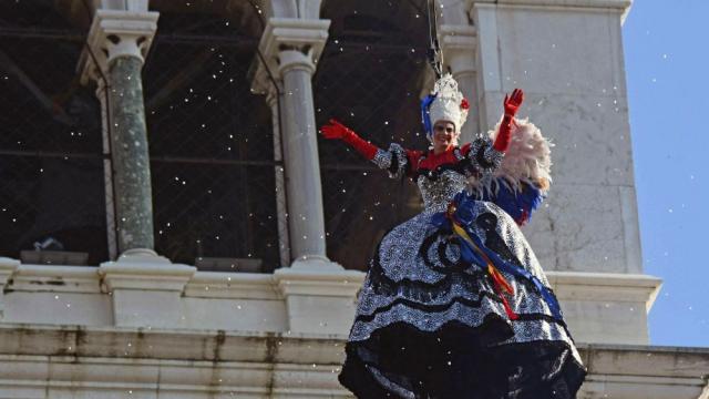Карнавалът във Венеция започна традиционно с 
