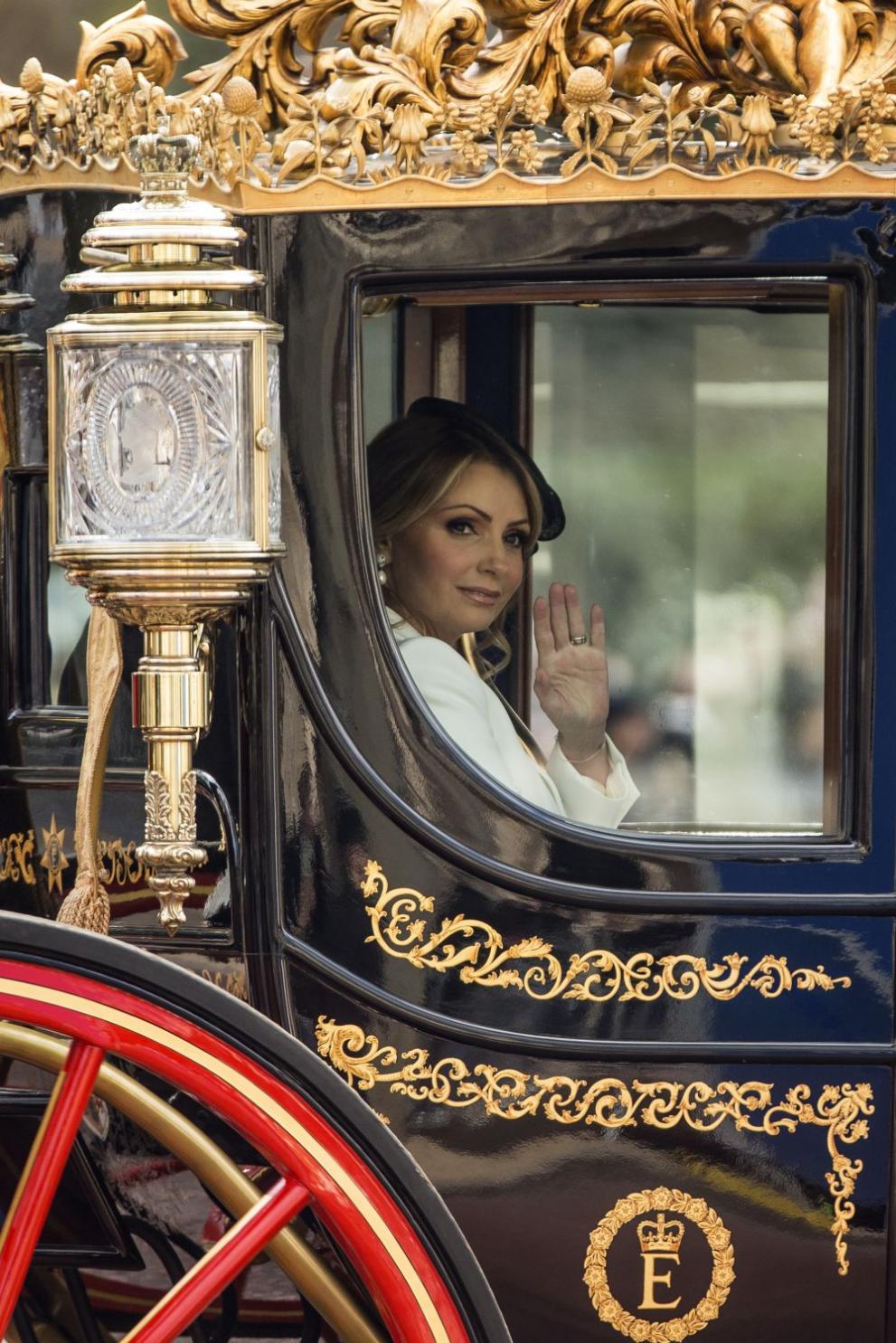 Анхелика Ривера винаги впечатлява със стил и чар.