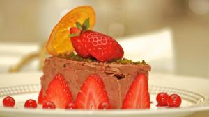 Варненец създава уникални торти и шоколадови бонбони