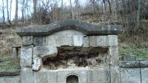 За поредна година посегнаха на Голямата чешма в село Баевци