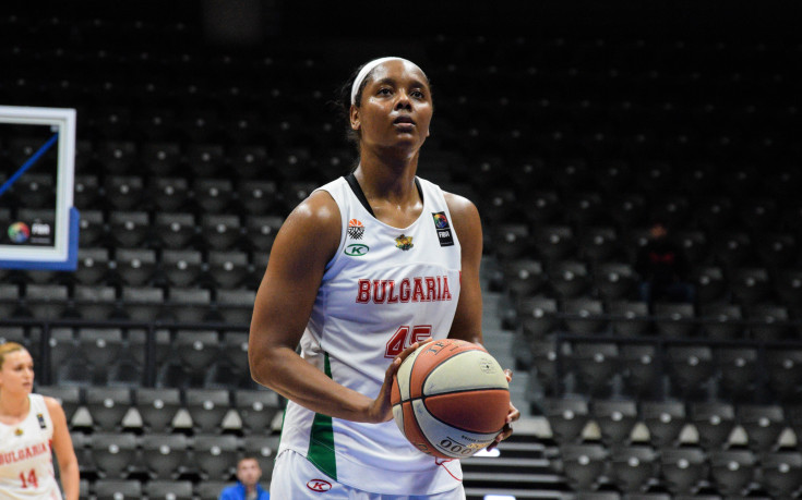 Бивши и бъдещи натурализирани националки