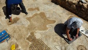 археолози мозайка