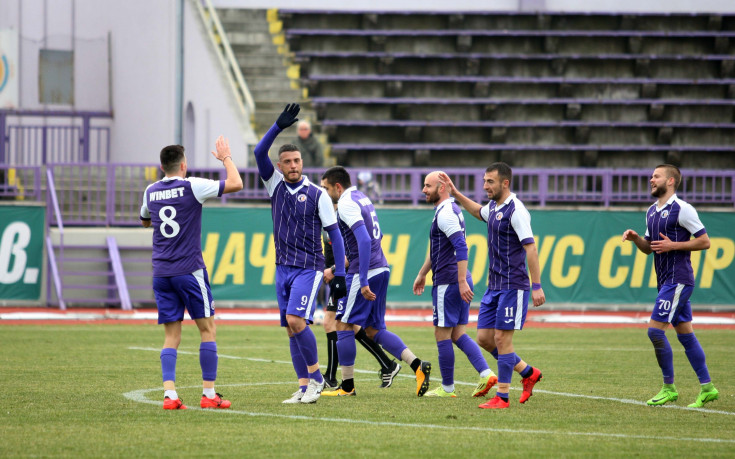 Етър надви Литекс в генералната репетиция