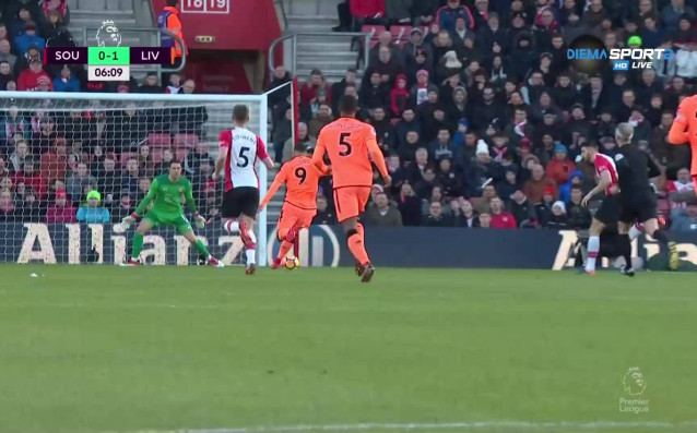 Ливърпул спечели комфортно с 2 0 гостуването си срещу застрашения