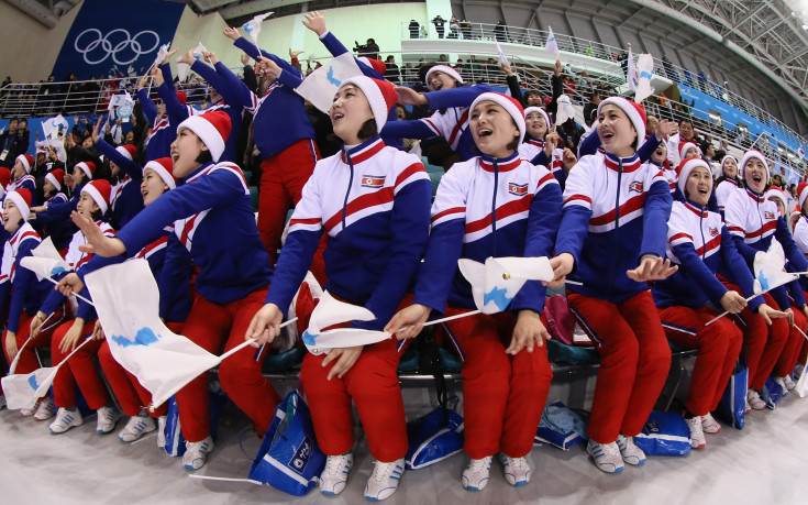 Севернокорейските красавици безпомощни и ново 0:8