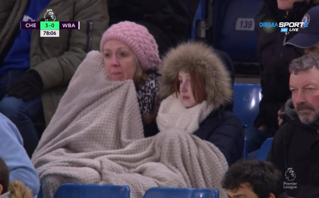 Сериозният студ в Лондон не спря много привърженици на Челси
