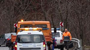 Три автомобила се удариха на пътя Симитли Предел