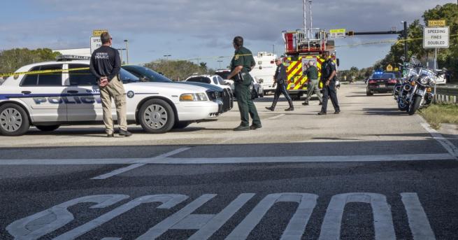 След неколкочасов разпит на 19 годишния стрелец от Флорида тази сутрин