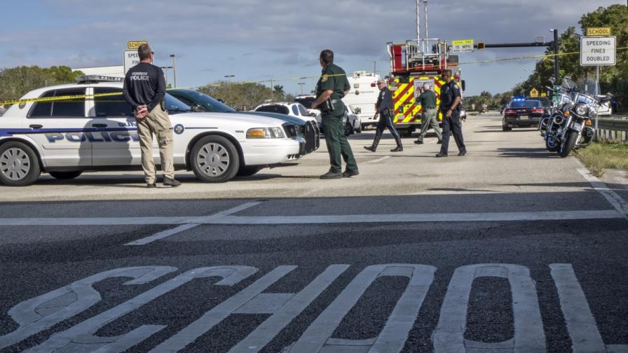 17 обвинения срещу масовия убиец от Флорида