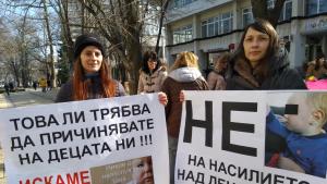 протест насилие деца