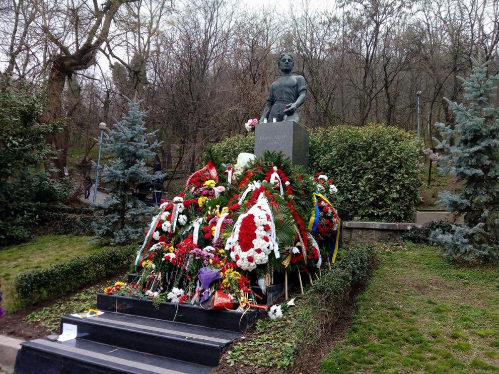 Стотици отбелязаха годишнината от обесването на Васил Левски