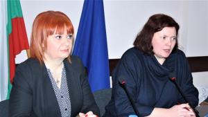 Областният управител Гергана Микова председателства работна среща