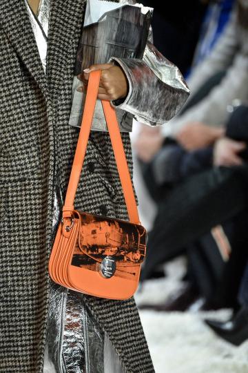 <p>Calvin Klein</p>