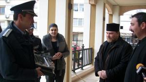 Хванаха крадец