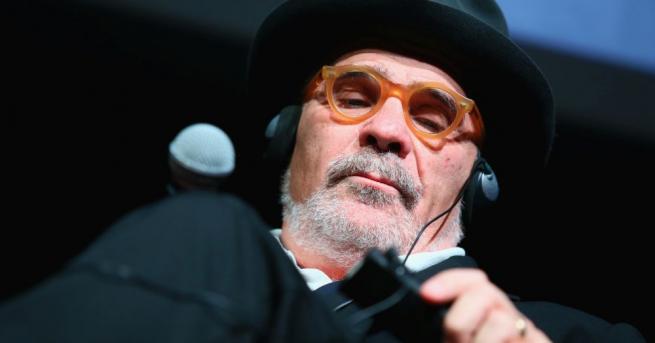 Американският драматург Дейвид Мамет пише пиеса за скандалния продуцент Харви