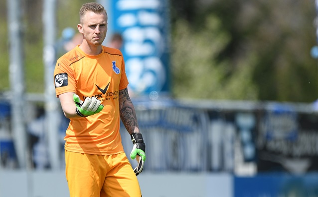 Вратарят на Дуисбург Марк Флекен се превърна от герой в