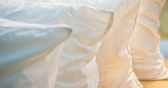 Най добрата страна на възглавницата особено в непоносими горещини е