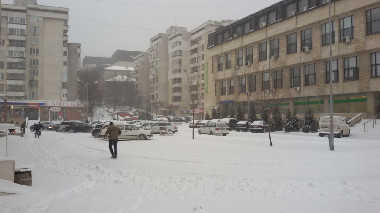 Снежната покривка в Шумен е около 10 сантиметра.