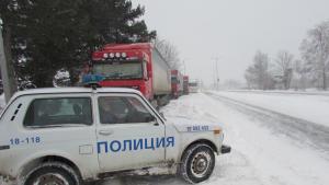 сняг пътища