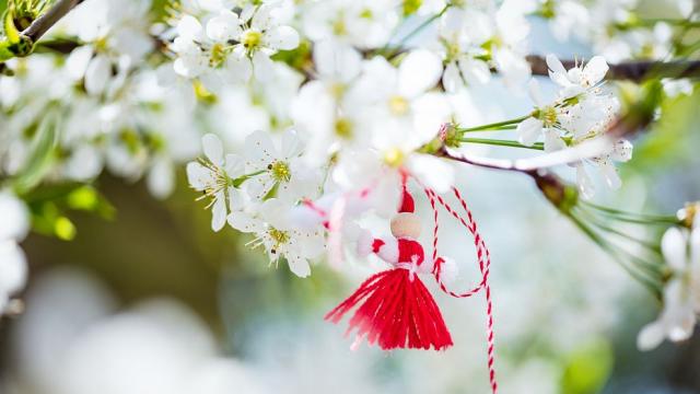 1 март - денят, в който силата на слънцето и невинността се преплитат в едно